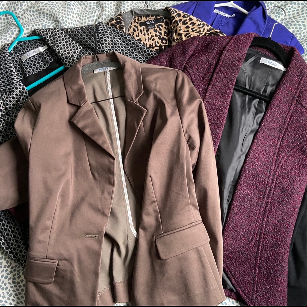 Bundle of FIVE Blazers - GUC! Steal of a deal